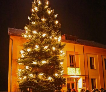 Rozsvícení vánočního stromu - 2019